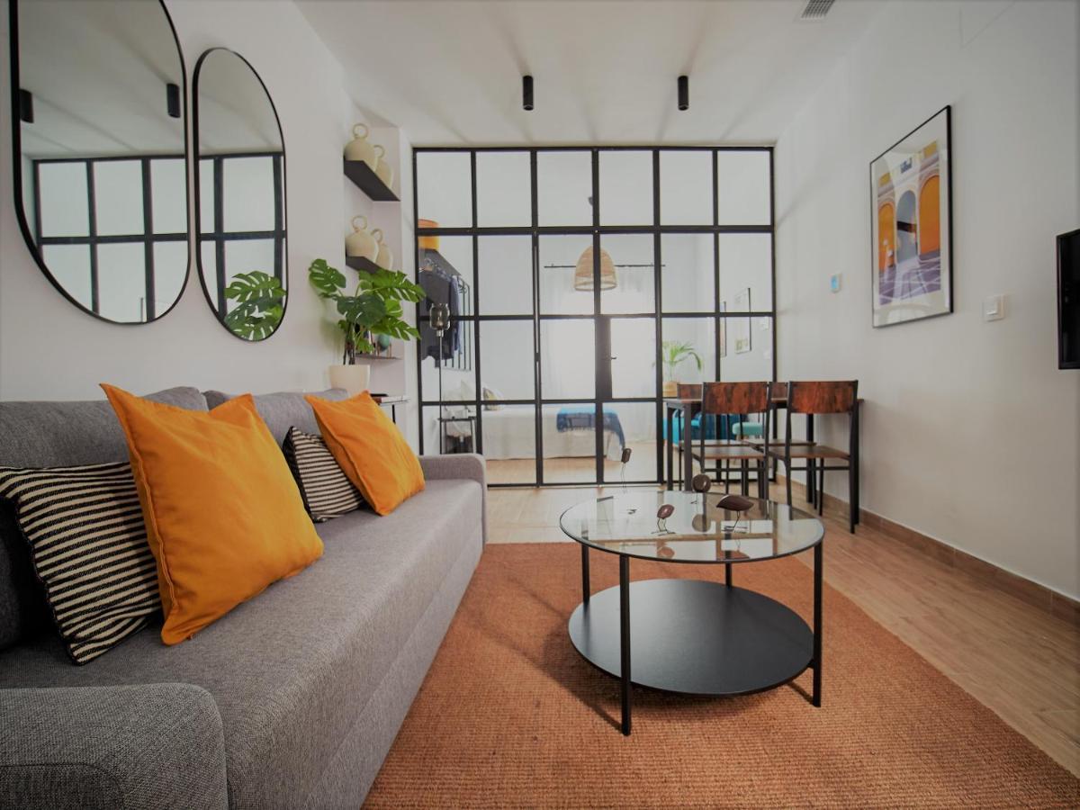 Pelicano Seville Apartments Екстериор снимка
